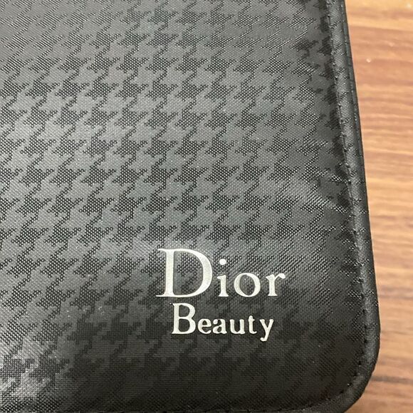 Dior Beauty Cosmetic/Jewlery Travel Case in Black Houndstooth with Silver logo. - Picture 6 of 10